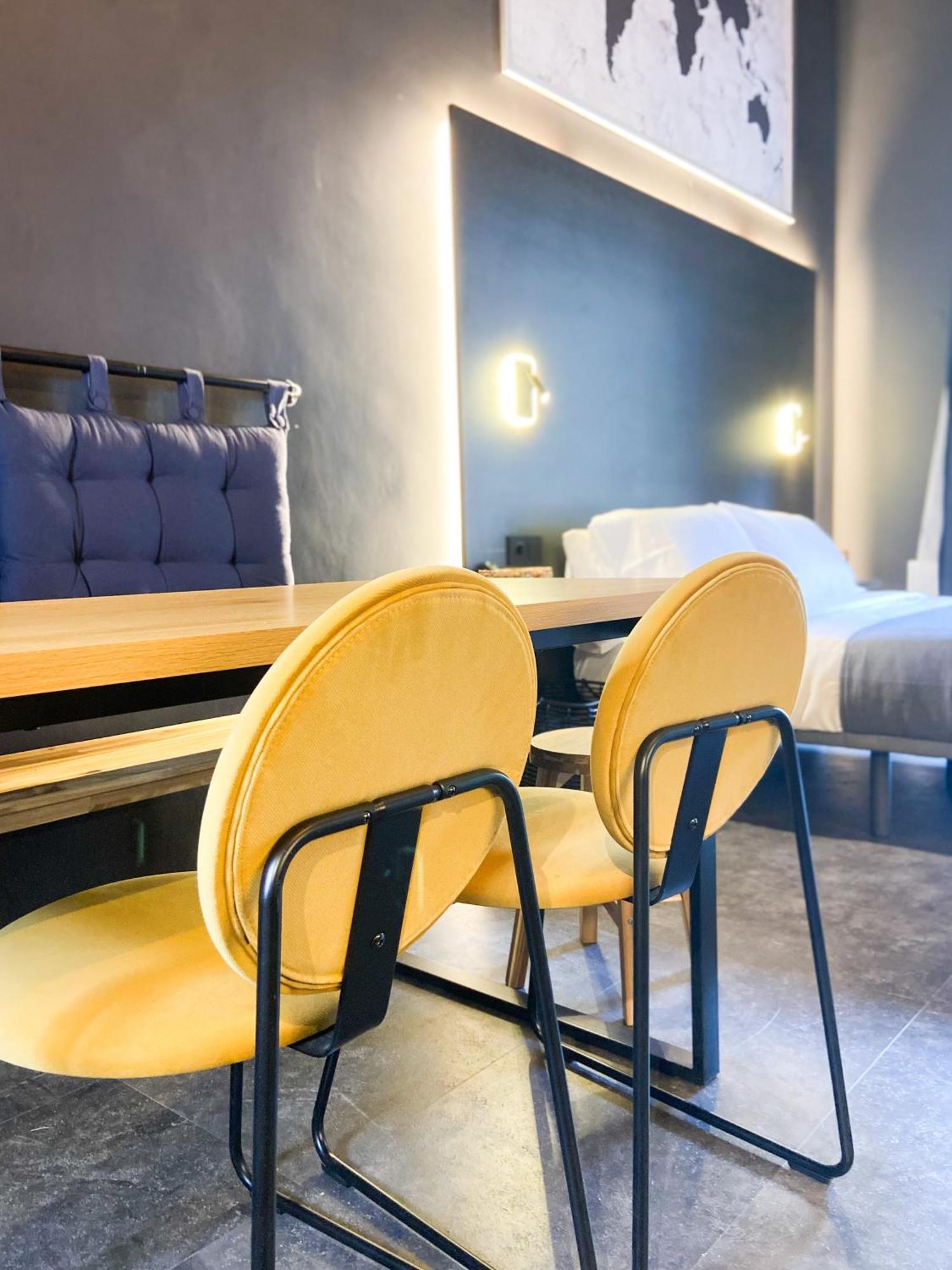 Modern Black Penthouse En Valle De Incles - Parking Gratis L By Bonesvacances