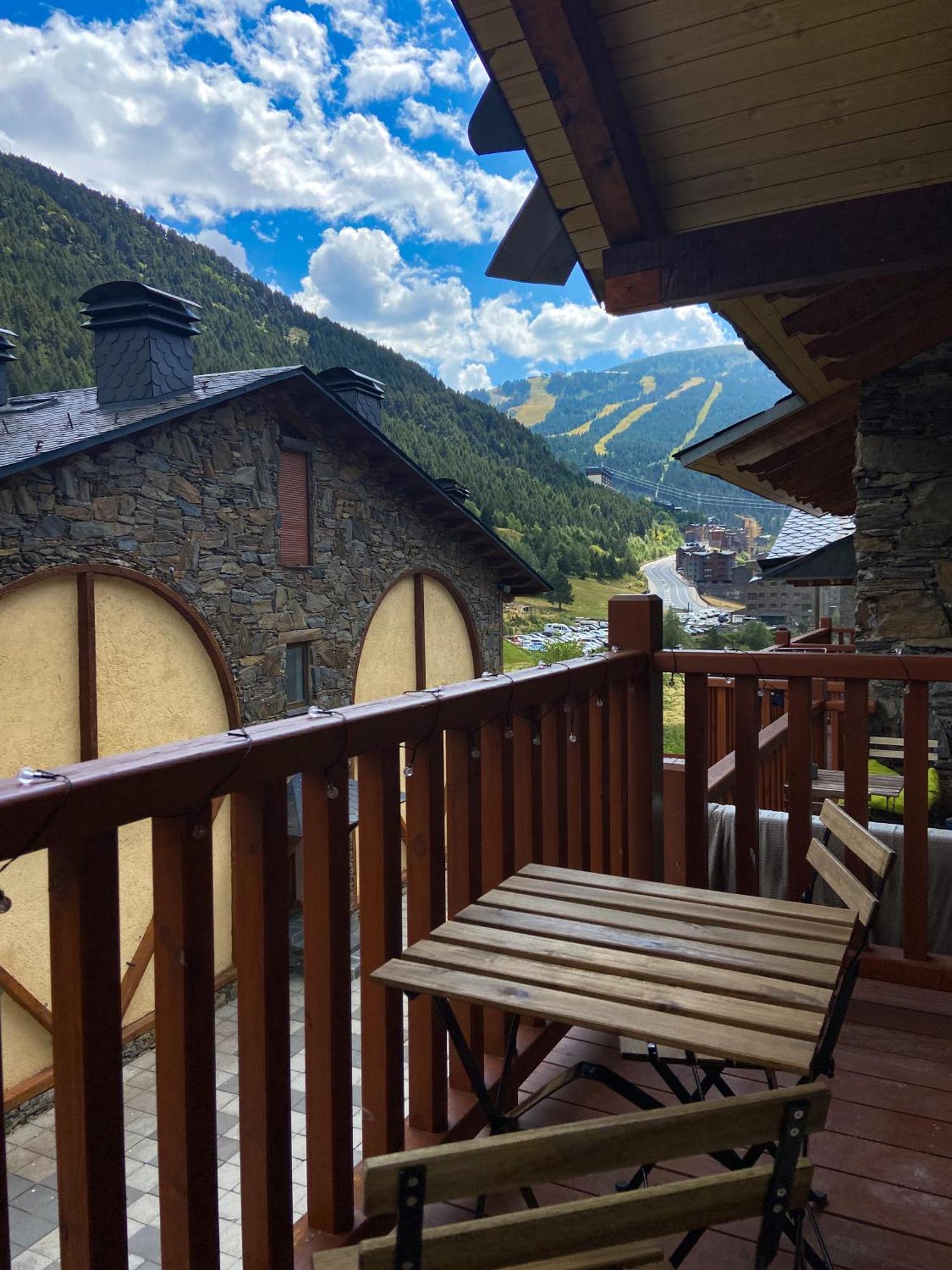Modern Black Penthouse En Valle De Incles - Parking Gratis L By Bonesvacances