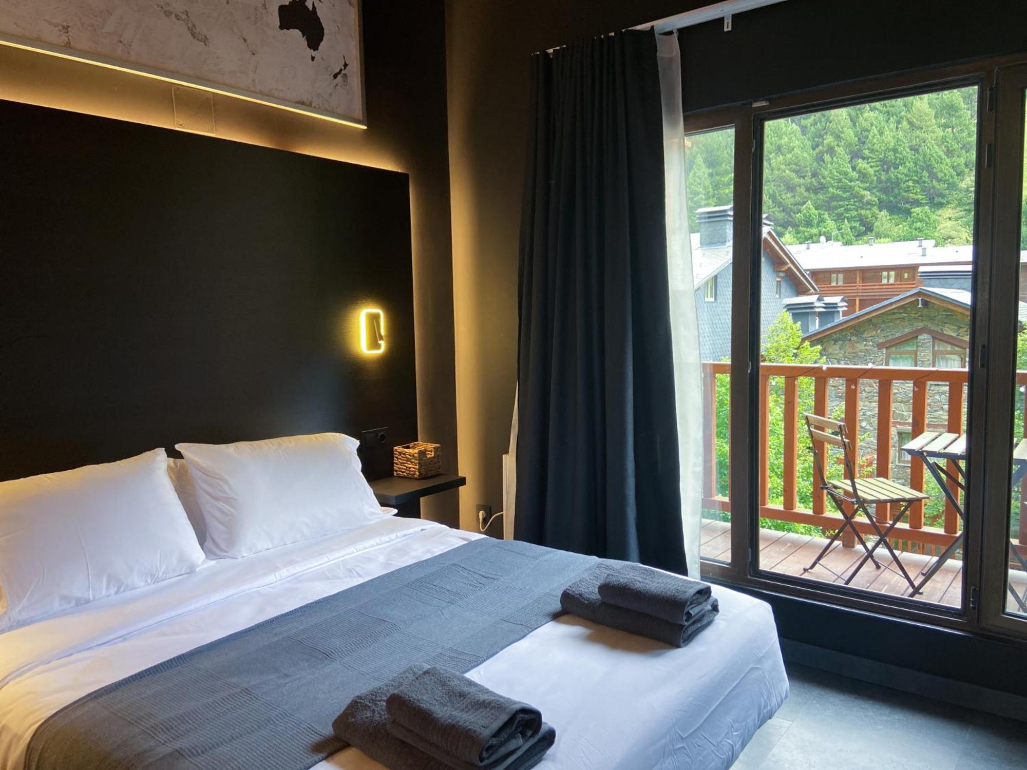 Apartamento Modern Black Penthouse En Valle De Incles - Parking Gratis L By Bonesvacances *