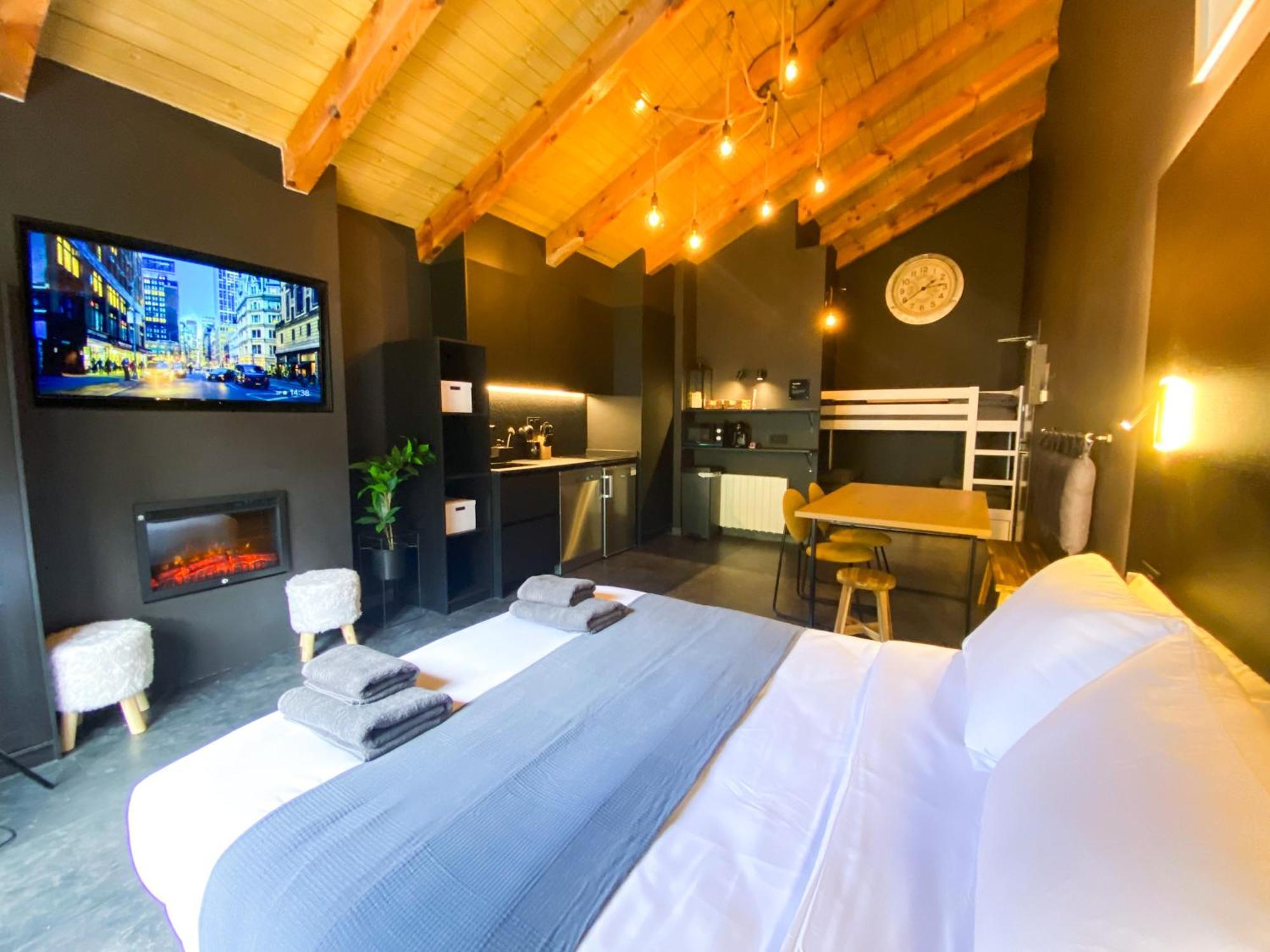 Modern Black Penthouse En Valle De Incles - Parking Gratis L By Bonesvacances Canillo